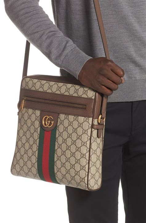 gucci medium messenger bag